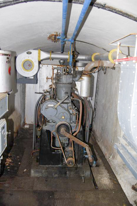Ligne Maginot - ANCIEN CAMP - (Abri) - Usine
Moteur SMIM type 1SR14 délivrant 12 CV - Michal Prasil