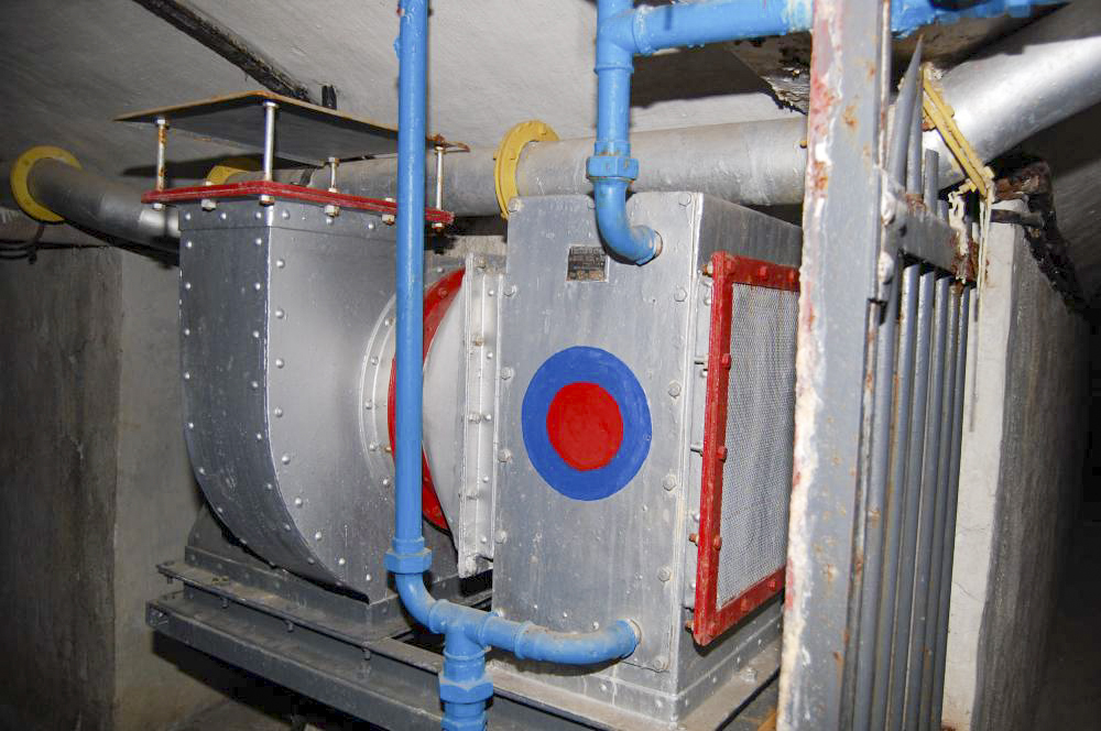 Ligne Maginot - ANCIEN CAMP - (Abri) - Usine
Aérorefroidisseur - Michal Prasil