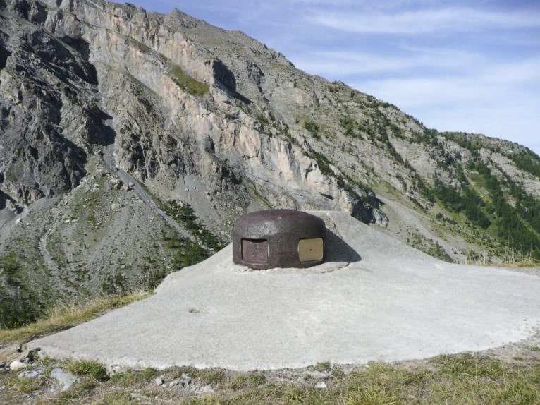 Ligne Maginot - PLATE LOMBARDE - (Ouvrage d'infanterie) - Bloc 4
Observatoire - ARMAND Patrick