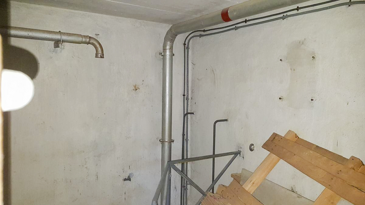 Ligne Maginot - SERRE LA PLATE (SLP) - (Observatoire d'artillerie) - Intérieur de la chambre du FM de l'entrée - ELLENA-CUNY