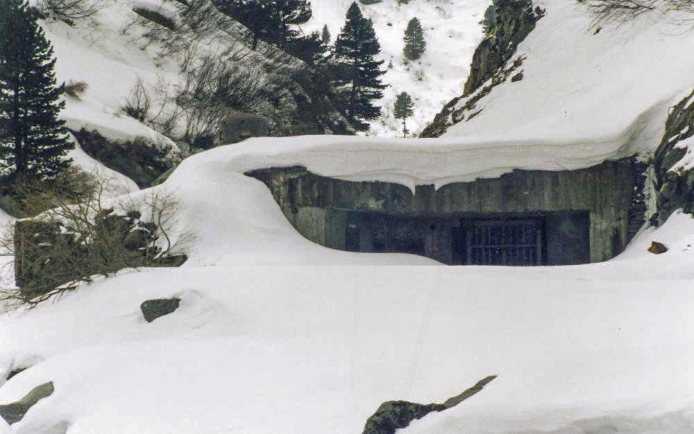 Ligne Maginot - LAVOIR - (Ouvrage d'artillerie) - L'entrée munitions en hiver - Pascal LAMBERT