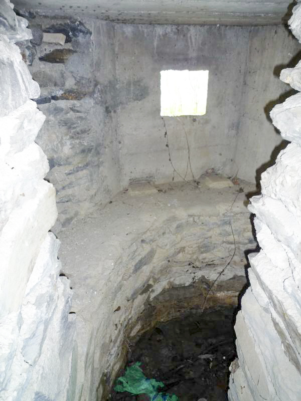 Ligne Maginot - VILLAROGER - HARICOT SUD 1 - (Blockhaus pour arme infanterie) - Chambre de tir - Alain Perouffe