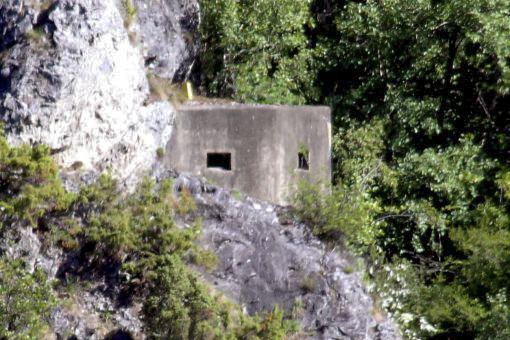 Ligne Maginot - MONTAGNY FALAISE - (Blockhaus pour arme infanterie) - Vue extérieure - AALMA - lignemaginot.com