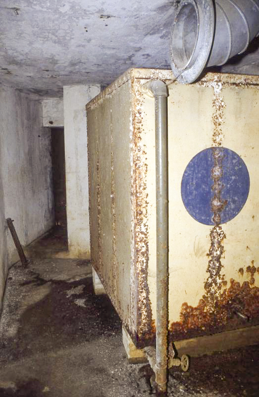 Ligne Maginot - BREHAIN OUEST (C2 DE L'OUVRAGE DE BREHAIN) - (Casemate d'infanterie - Simple) - Réservoir d'eau de l'usine - Valentin Hemmert