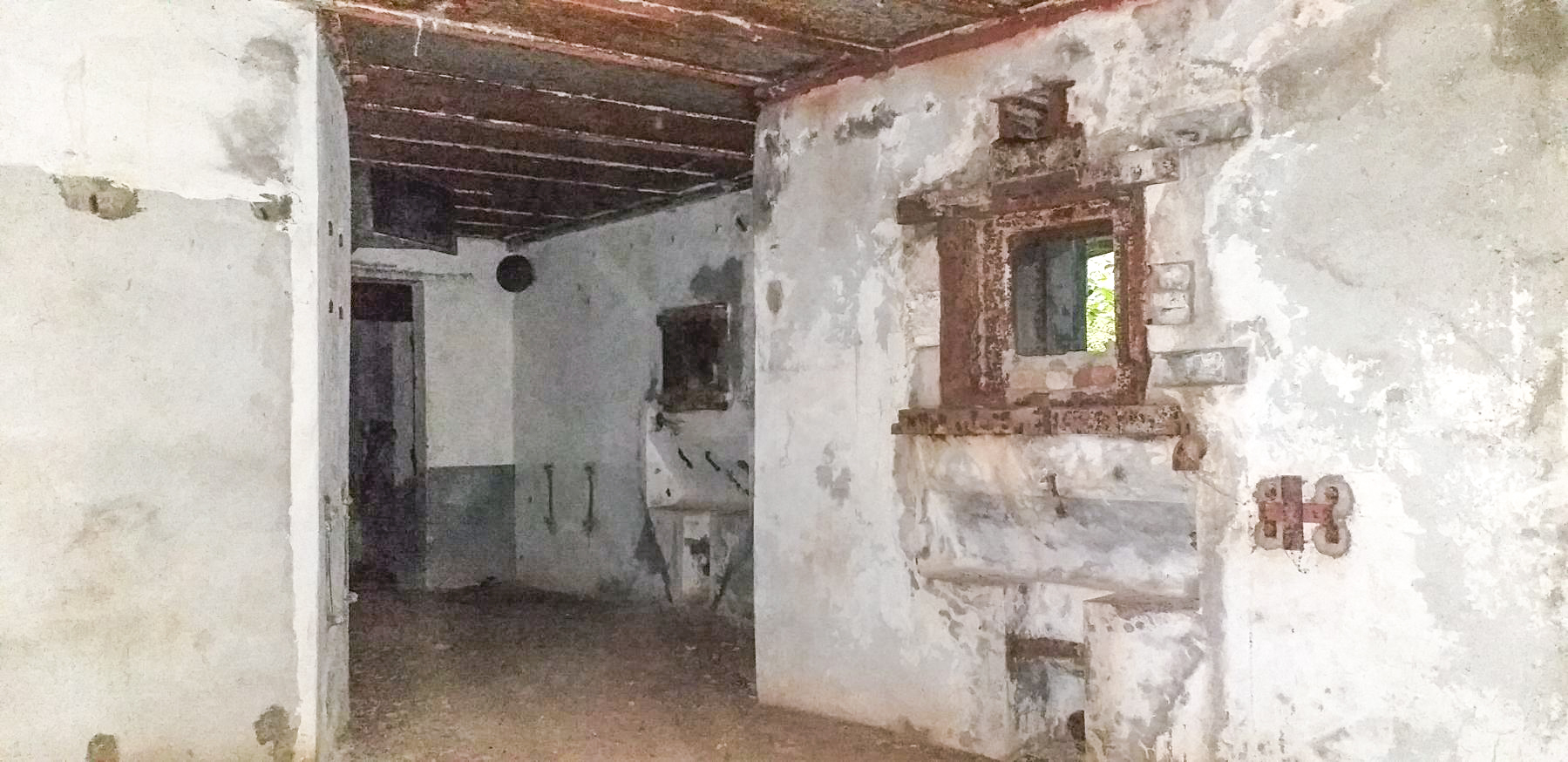 Ligne Maginot - 27BIS/3 - OBERWEIDT - (Casemate d'infanterie - double) - Chambre de tir sud-ouest - G.Fuchs