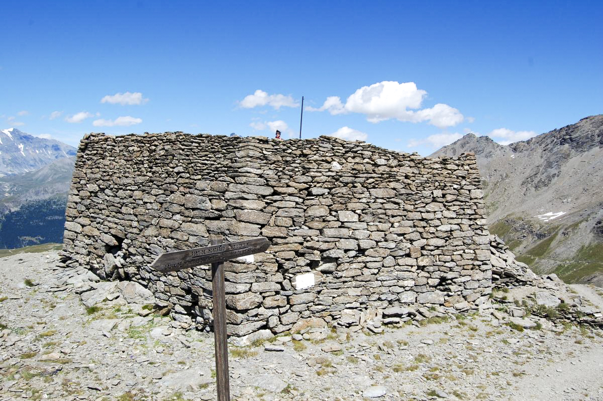 Ligne Maginot - MONT FROID EST - (Blockhaus pour arme infanterie) - Bastion sud - Michal Prasil