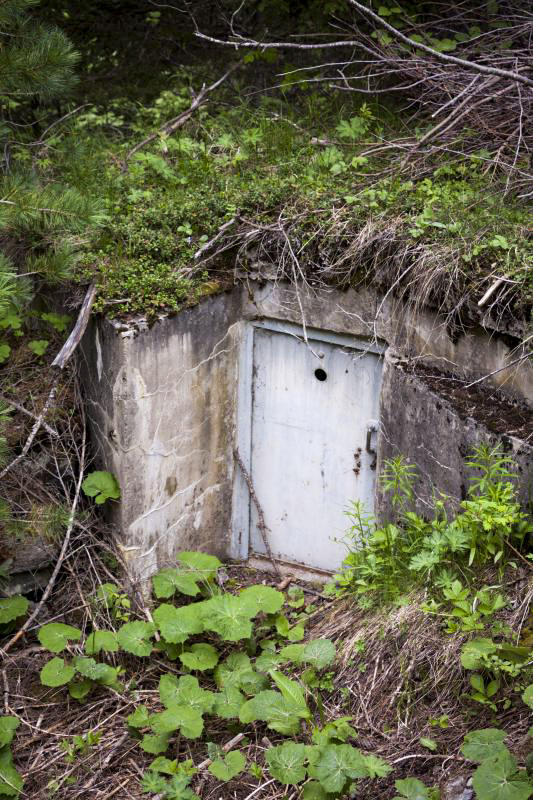 Ligne Maginot - 112 - PONT NUAZ - (Chambre de coupure) - Vue de la chambre de coupure depuis la route - Fré Do