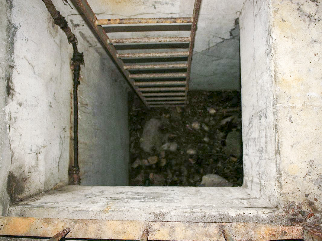 Ligne Maginot - AMODON - (Abri) - Echelle d'accès à l'étage inférieur - JMBrams