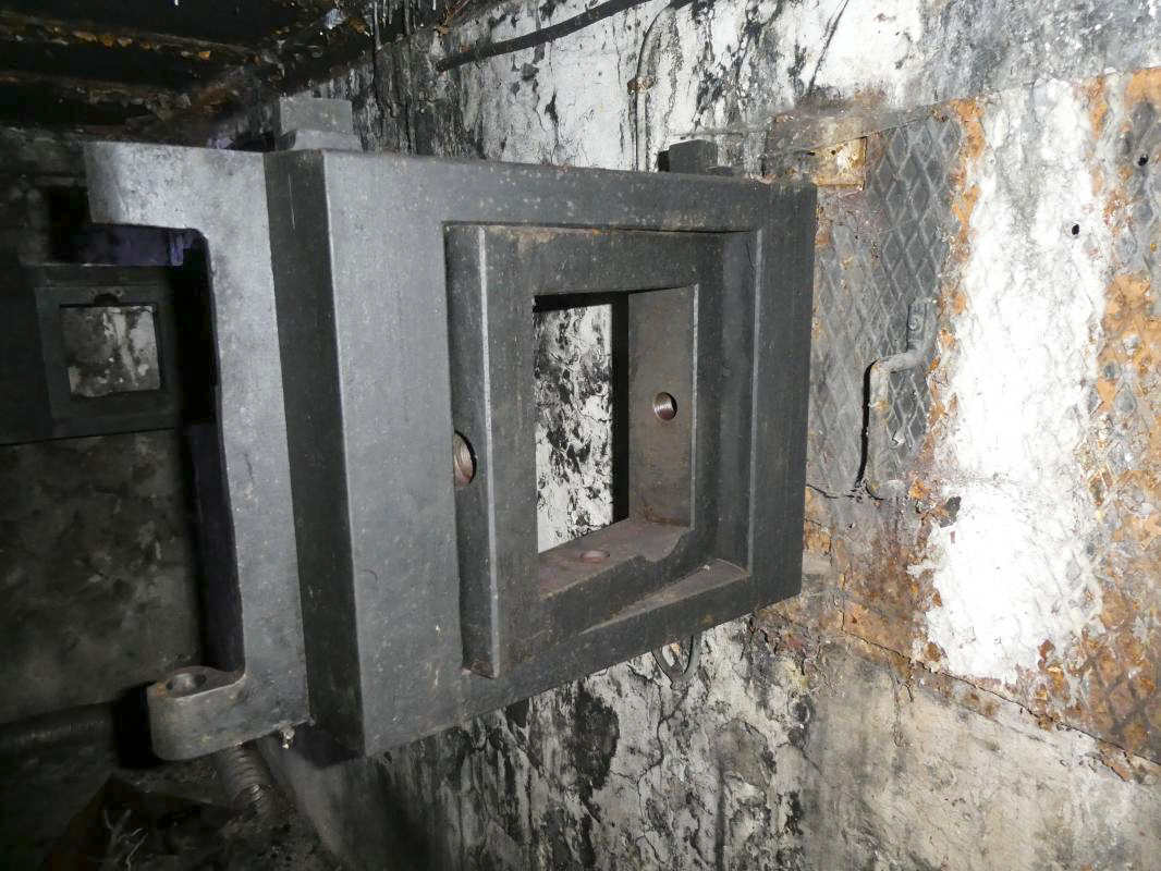 Ligne Maginot - ANNEXE DE SAINT ANTOINE - (Casemate d'infanterie - Simple) - Cadre du jumelage droit - ELLENA - CUNY