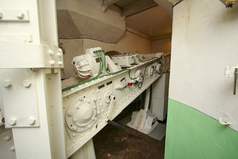 Ligne Maginot - BOIS KARRE - A12 - (Ouvrage d'infanterie) - Tourelle de mitrailleuses
L'étage inférieur - GRUBER Franck