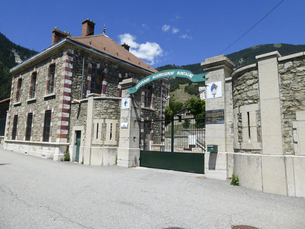 Ligne Maginot - CASERNE LOUTRAZ - (Casernement) -  - ELLENA - CUNY