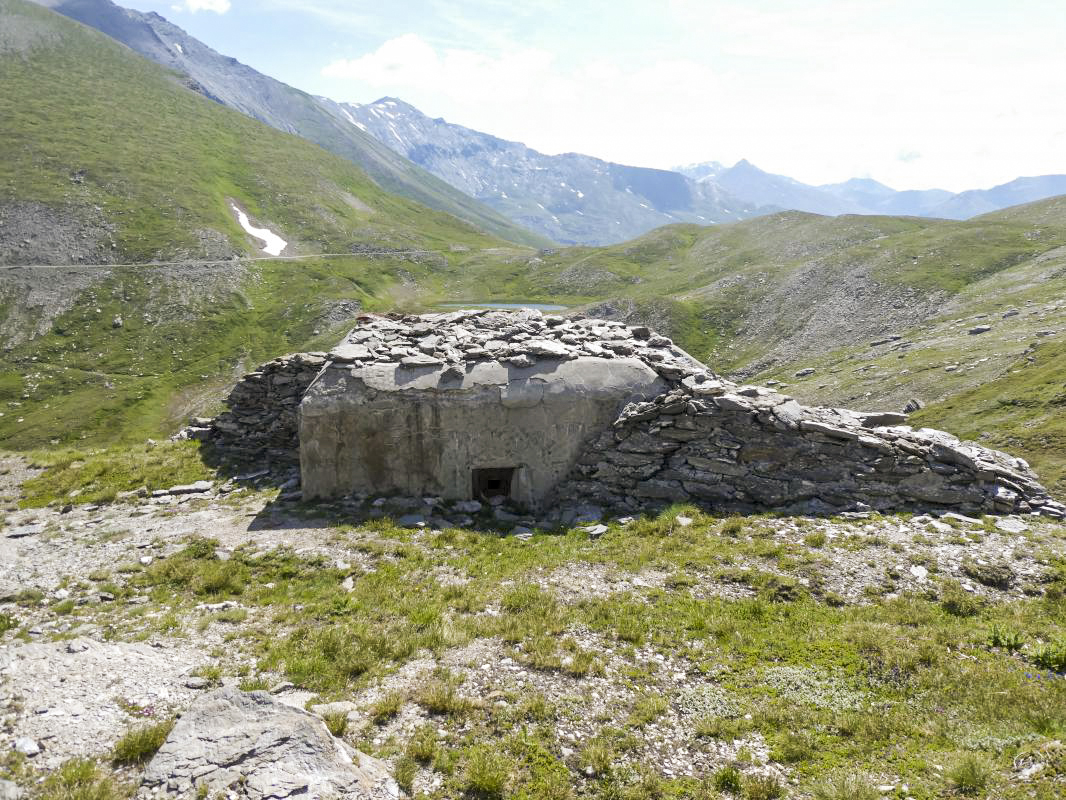 Ligne Maginot - FREJUS - (Ouvrage d'infanterie) - Bloc 3
Derrière le col de Fréjus - ELLENA - CUNY