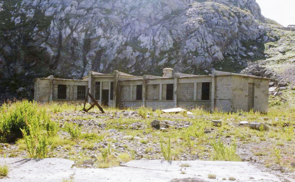 Ligne Maginot - Ouvrage du Pas du Roc - Le casernement extérieur - Pascal LAMBERT