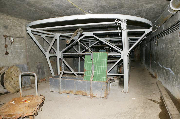 Ligne Maginot - PAS DU ROC - (Ouvrage d'artillerie) - Le mécanisme du téléphérique - ZEIG Marc