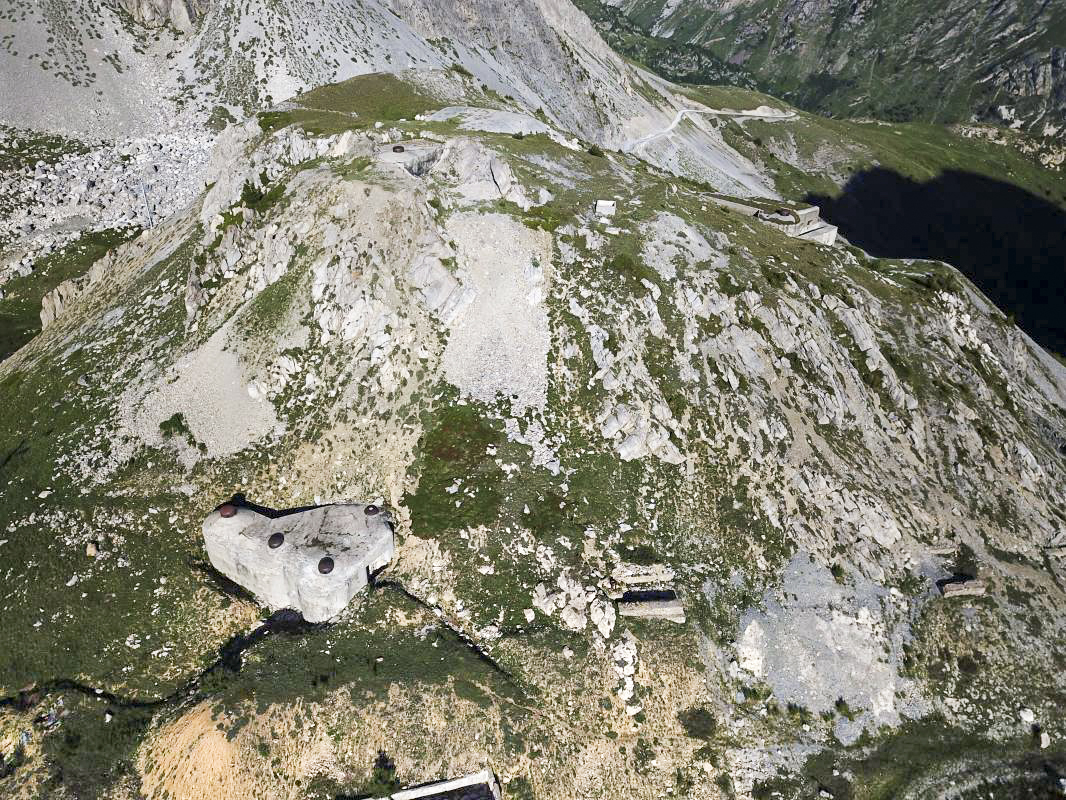 Ligne Maginot - PAS DU ROC - (Ouvrage d'artillerie) - Bloc 1, 2 et 4 en arrière - ELLENA - CUNY