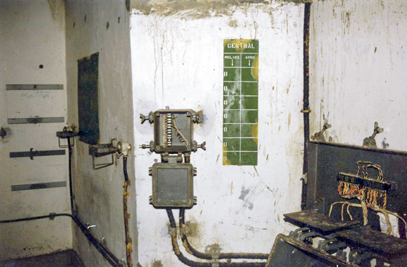 Ligne Maginot - PAS DU ROC - (Ouvrage d'artillerie) - Central Tir de l'ouvrage
Etat au début des années 2000 - Pascal LAMBERT
