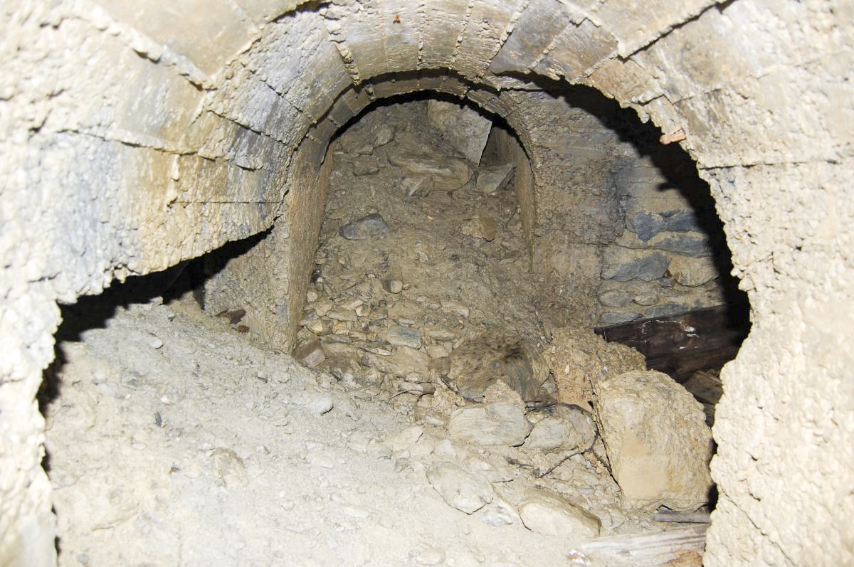 Ligne Maginot - PLAN à MARIN - (Abri) - À gauche chambre B, au centre l'escalier nord, à droite chambre A - Michal Prasil