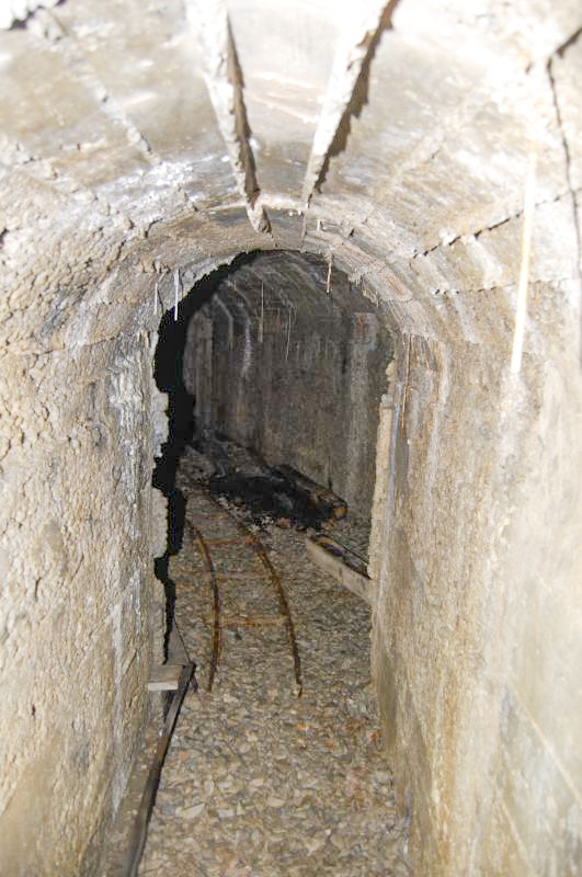 Ligne Maginot - PLAN à MARIN - (Abri) - Galerie principale - le début de caserne - Michal Prasil