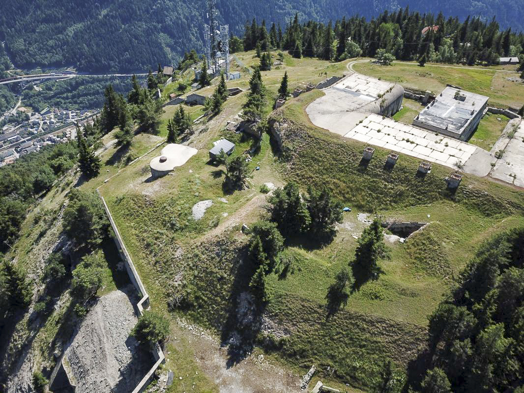 Ligne Maginot - SAPEY - (Ouvrage d'artillerie) - Bloc 3
Dans son environnement Séré de Rivières - ELLENA - CUNY