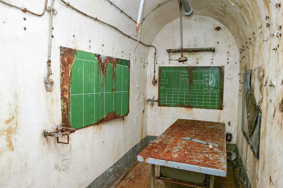 Ligne Maginot - SAPEY - (Ouvrage d'artillerie) - Le PC des blocs 1 et 2 - ZEIG Marc
