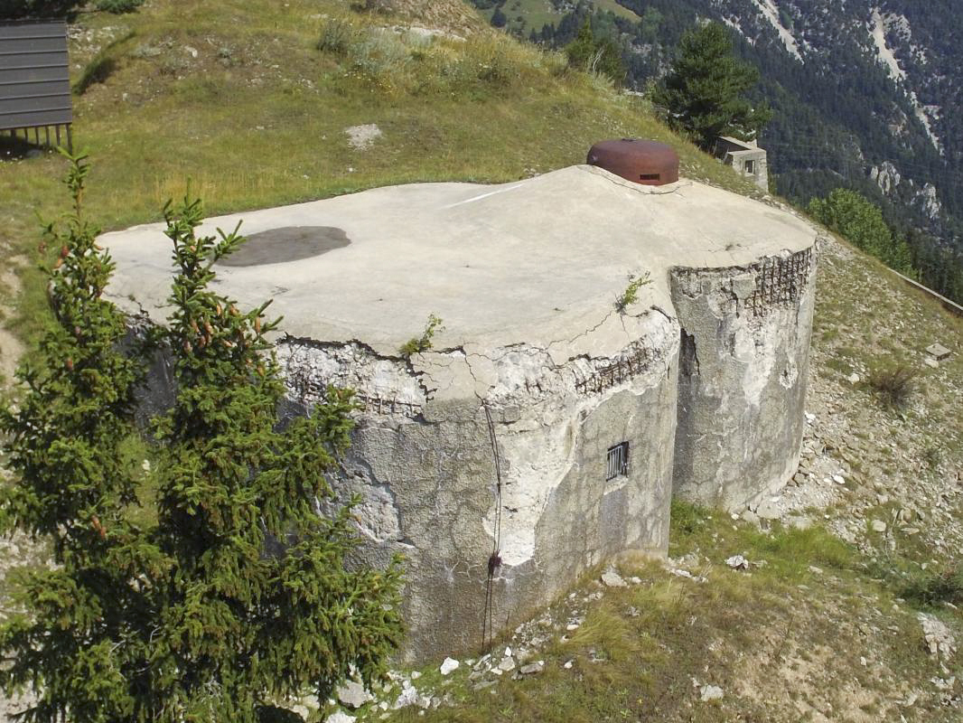 Ligne Maginot - SAPEY - (Ouvrage d'artillerie) - Bloc 3 - JOLAS, Jean-Michel