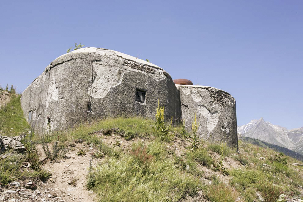 Ligne Maginot - SAPEY - (Ouvrage d'artillerie) - Le bloc 3
Observatoire d'artillerie - ZEIG Marc