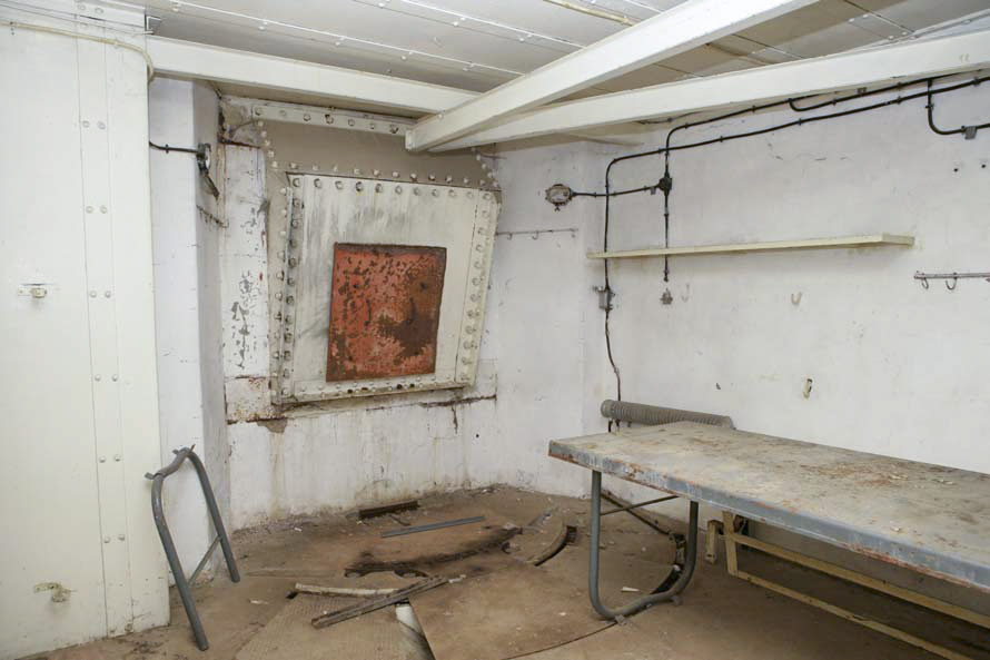 Ligne Maginot - SAPEY - (Ouvrage d'artillerie) - Bloc 4
La casemate pour 75 - ZEIG Marc