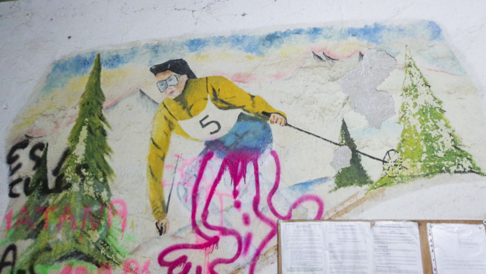 Ligne Maginot - ROQUEBRUNE - CORNILLAT - (Ouvrage d'artillerie) - Bloc 1
Le même peinture murale en 2014 - ICARDO Laurent - SFAM Tours