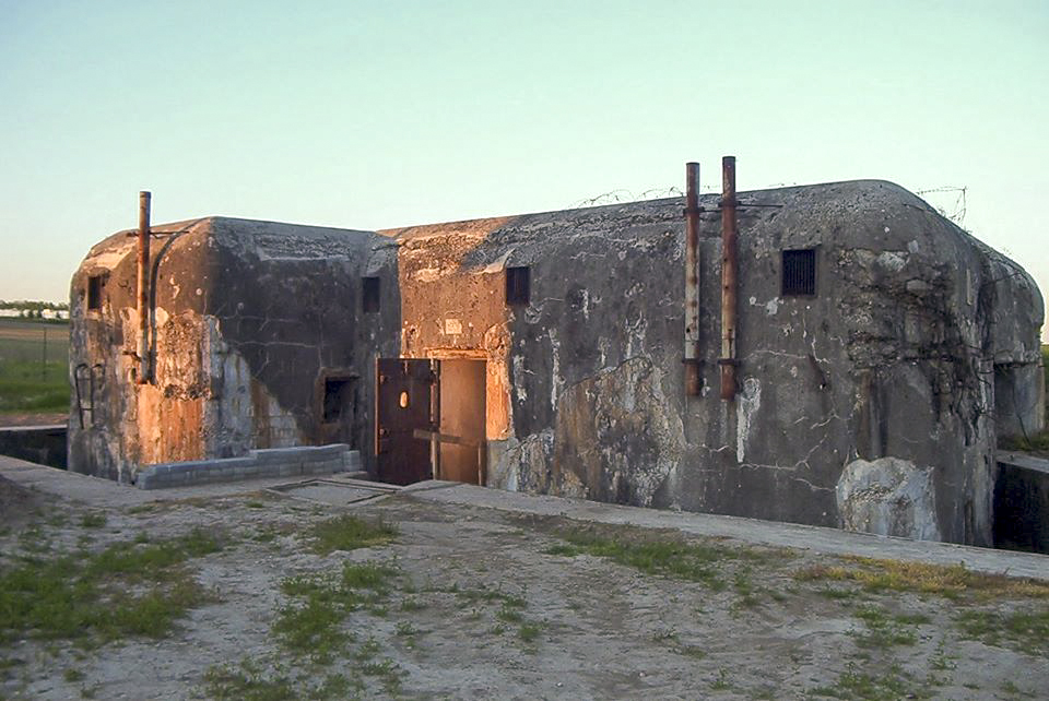 Ligne Maginot - OBERROEDERN SUD - RIEFFEL - (Casemate d'infanterie - Double) - La casemate avant sa restauration - GRAMI