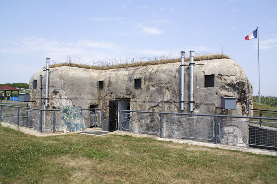 Ligne Maginot - OBERROEDERN SUD - RIEFFEL - (Casemate d'infanterie - Double) - Façade arrière et entrée - EVA Philippe