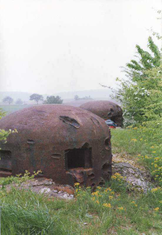 Ligne Maginot - OBERROEDERN NORD - (Casemate d'infanterie - Double) - Les deux cloches GFM - sebach