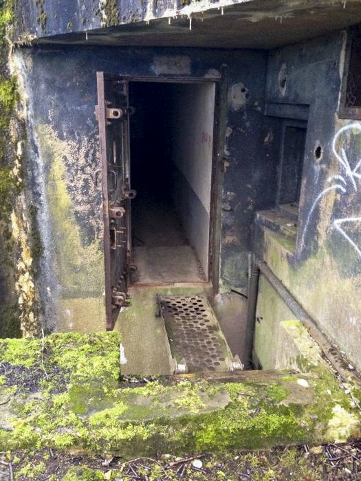 Ligne Maginot - BOIS de HOFFEN Ouest ( Casemate d'infanterie ) - L'entrée de la casemate - GLÜCKSJÄGER GJ13