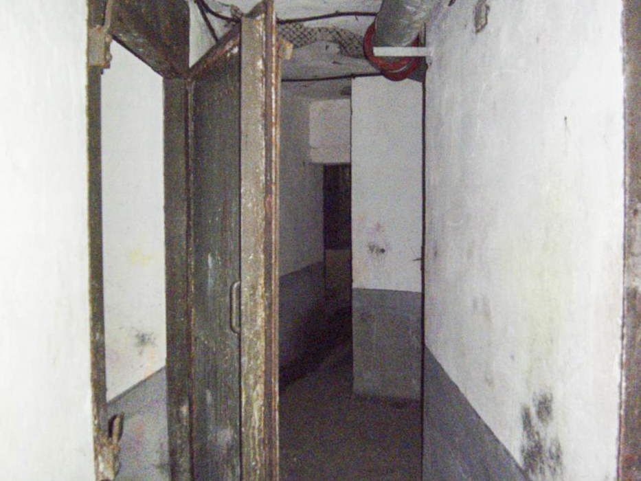 Ligne Maginot - BOIS de HOFFEN Ouest (Casemate d'infanterie) - Les locaux de l'étage inférieur - GLÜCKSJÄGER GJ13