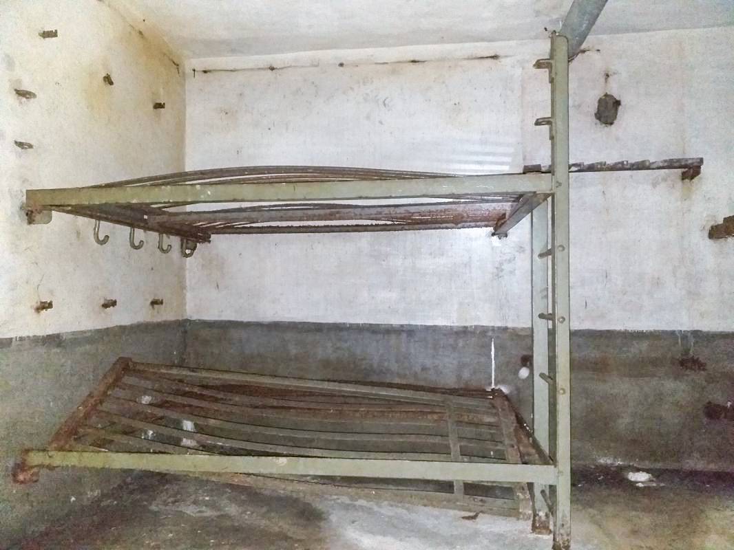Ligne Maginot - BOIS de HOFFEN Ouest (Casemate d'infanterie) - Chambre de troupe - Gregory Fuchs
