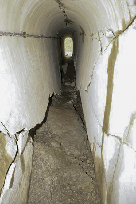 Ligne Maginot - VALLEE ETROITE - (Ouvrage d'infanterie) - Le bloc d'entrée
La  galerie d'accès - ZEIG Marc