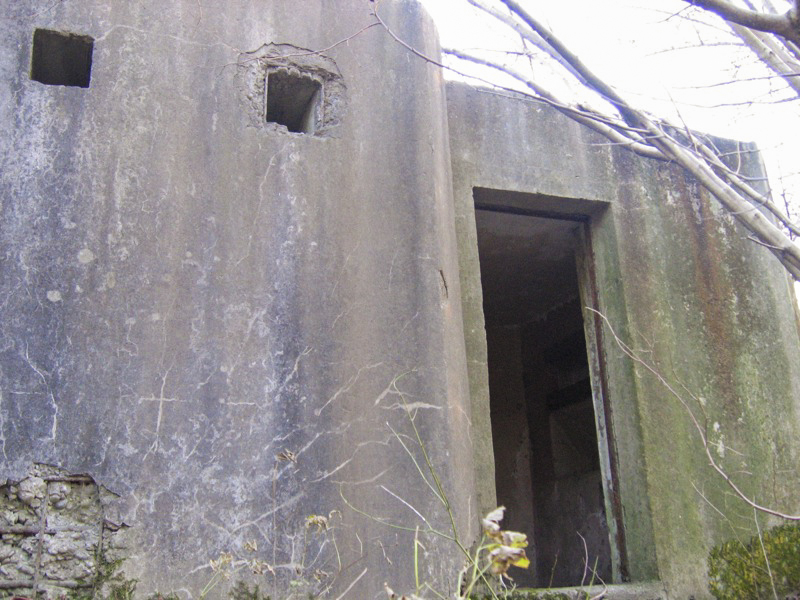 Ligne Maginot - EICHELFELD 1 - (Blockhaus pour arme infanterie) - Vue extérieure de l'entrée - Les Gardiens du Rhin