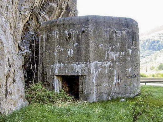 Ligne Maginot - B9 - COLOMBETTE NORD - (Blockhaus pour arme infanterie) - L'entrée du blockhaus - AALMA - lignemaginot.com
