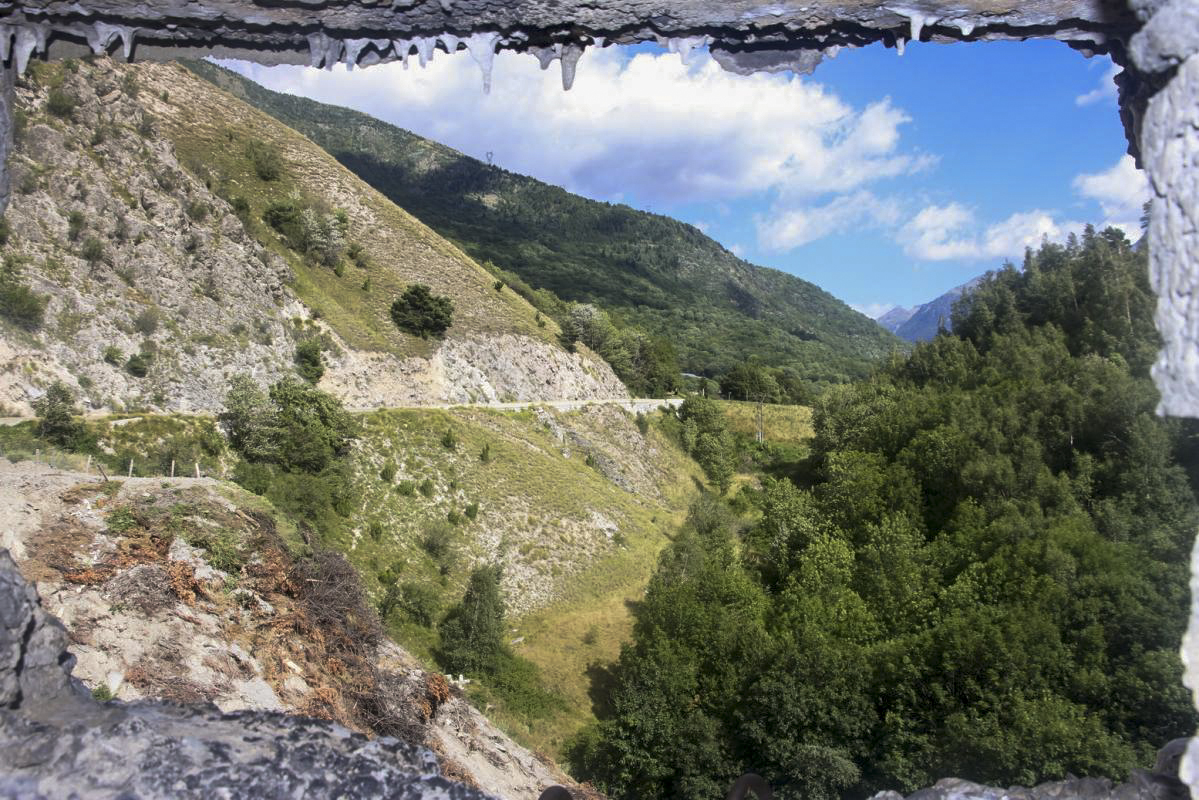Ligne Maginot - B14 - PAS DE LA PORTE NORD - SA-8 - (Blockhaus pour canon) - Champ de tir du créneau supérieur - JOLAS, Jean-Michel