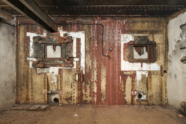 Ligne Maginot - WELSCHHOF - (Ouvrage d'infanterie) - Chambre de tir du bloc 3 - www.arnaultjl-photo.com