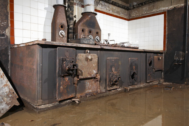 Ligne Maginot - WELSCHHOF - (Ouvrage d'infanterie) - La cuisine
Vestiges de la cuisine Arthur Martin, mixte fuel  charbon. - www.arnaultjl-photo.com