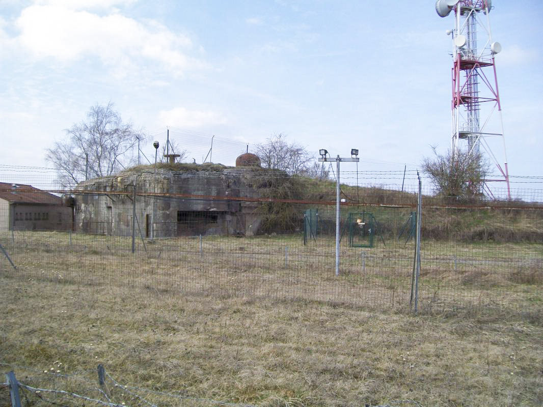 Ligne Maginot - BINING - (Casemate d'infanterie) -  - FREDDY57