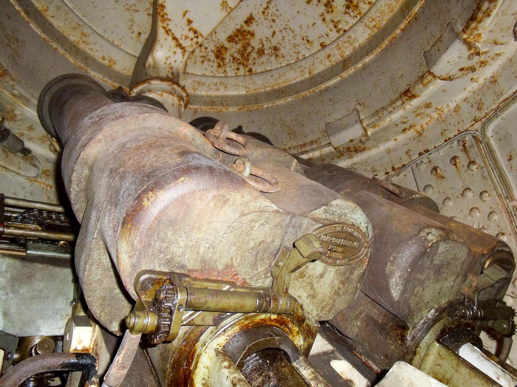 Ligne Maginot - Ouvrage d'IMMERHOF - Bloc 3
Tourelle pour deux mortiers de 81 mm
Intérieur de la chambre de tir - KEMMEL Dominique