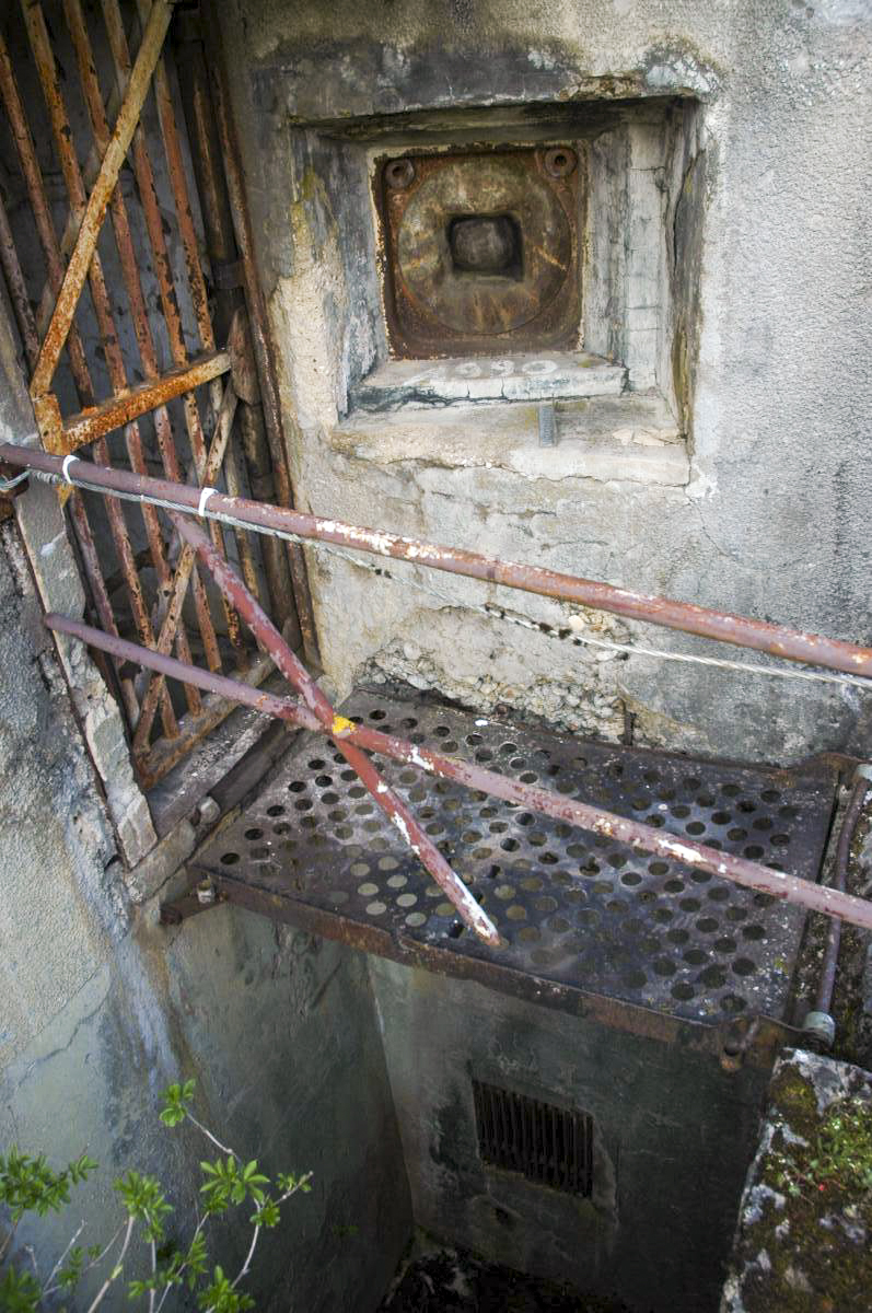 Ligne Maginot - NORD-OUEST DE SINGLING GAUCHE - (Casemate d'infanterie) - L'entrée - Valentin Hemmert