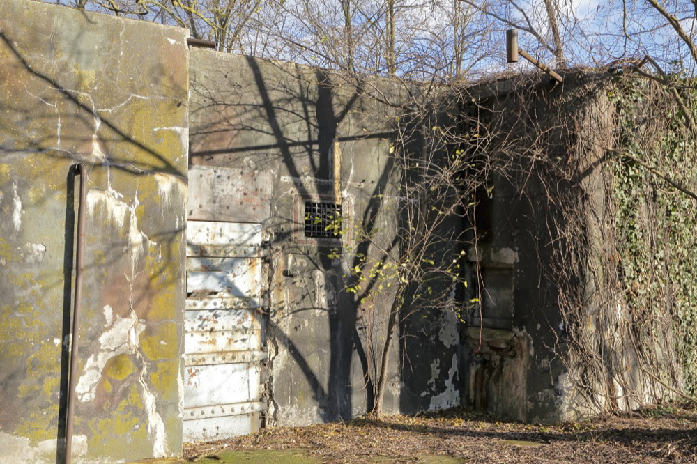 Ligne Maginot - 44/3 - ALGOLSHEIM NORD - (Casemate d'infanterie - Double) - Facade arrière - Les Gardiens du Rhin