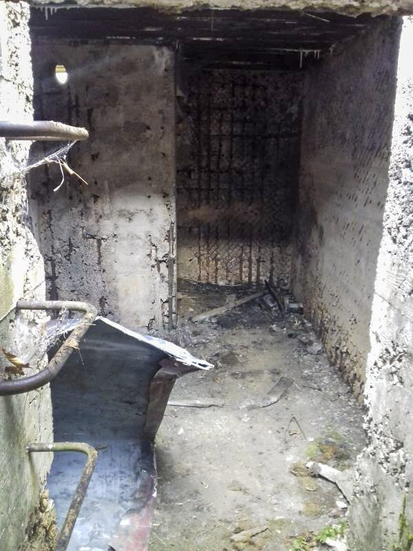Ligne Maginot - B37 - ABBAYE 2 - (Cuve pour arme d'infanterie) - Intérieur depuis tourelle - XXX