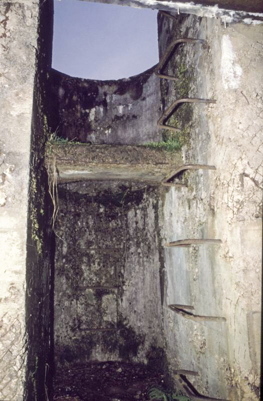 Ligne Maginot - B37 - ABBAYE 2 - (Cuve pour arme d'infanterie) - Emplacement de la tourelle, vu de l'intérieur. - ammagsdr
