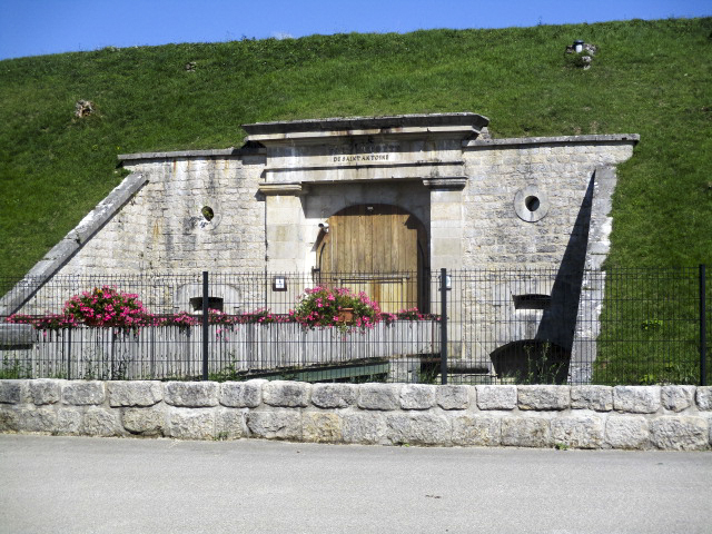 Ligne Maginot - FORT DE SAINT ANTOINE - (Position d'artillerie préparée) - Entrée du fort Saint-Antoine - Randonneur62