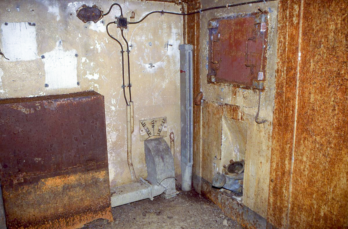 Ligne Maginot - BOIS DE KANFEN EST - C43 - (Casemate d'infanterie) - L'intérieur de la casemate - Valentin Hemmert