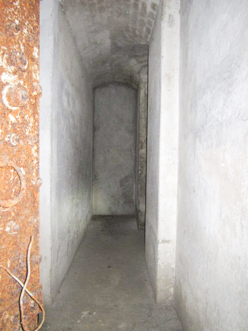Ligne Maginot - I12 - (Abri) - Accès muré dans le couloir de circulation - Gregory Fuchs
