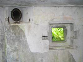 Ligne Maginot - SCHERHOL 2 ( Casemate d'infanterie ) - Créneau FM
Réservation prévue pour la mise en place d'un  cuirassement pour FM type A